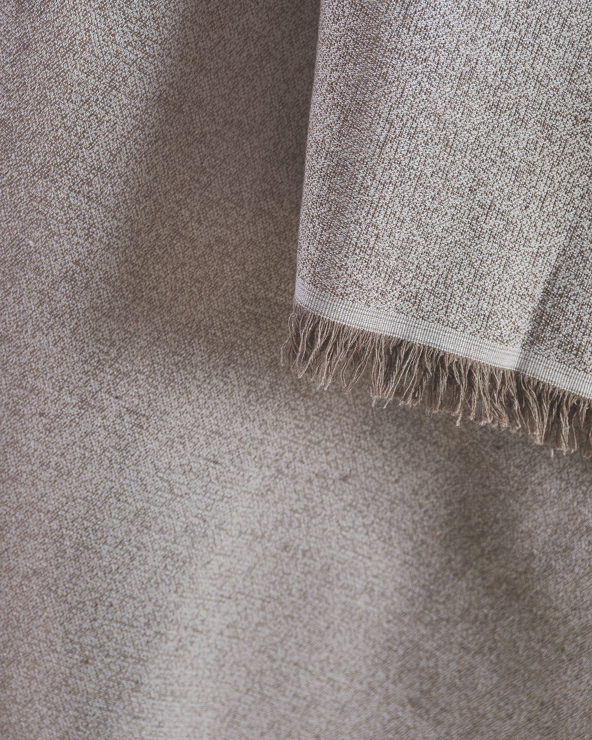 cadenza_brown_2-3.jpg CADENZA - ΡΙΧΤΑΡΙ 180X330 ΚΑΦΕ 180X330 80% ΒΑΜΒΑΚΙ - 20% ΠΟΛΥΕΣΤΕΡΑΣ Rythmos - Image 1