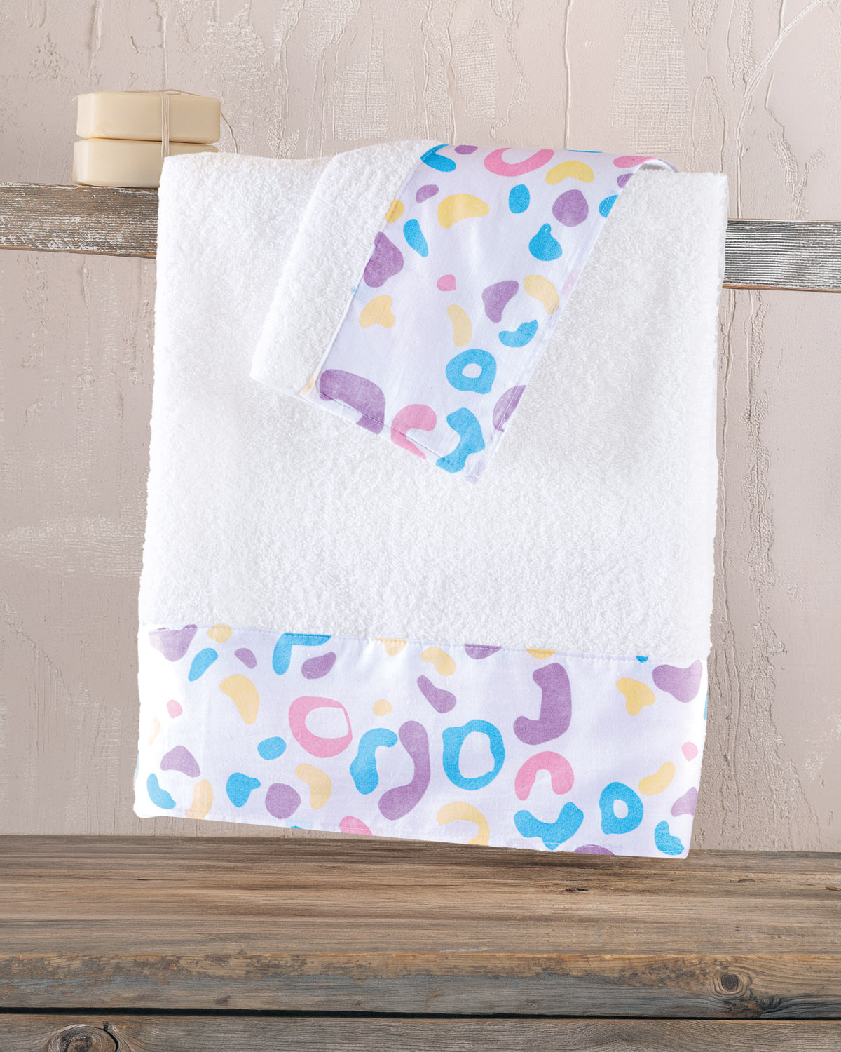 candy_towels_adult-1.jpg CANDY - ΣΕΤ ΠΕΤΣΕΤΕΣ 3ΤΕΜ. ΣΕΤ 3 ΤΕΜΑΧΙΩΝ (30X50, 50X90, 80X150) ΣΥΣΚΕΥΑΣΙΑ ΣΑΚΟΥΛΑΣ ΣΕΤ 3 ΤΕΜΑΧΙΩΝ (30X50, 50X90, 80X150) ΣΥΣΚΕΥΑΣΙΑ ΣΑΚΟΥΛΑΣ 100% ΒΑΜΒΑΚΙ Rythmos - Image 1