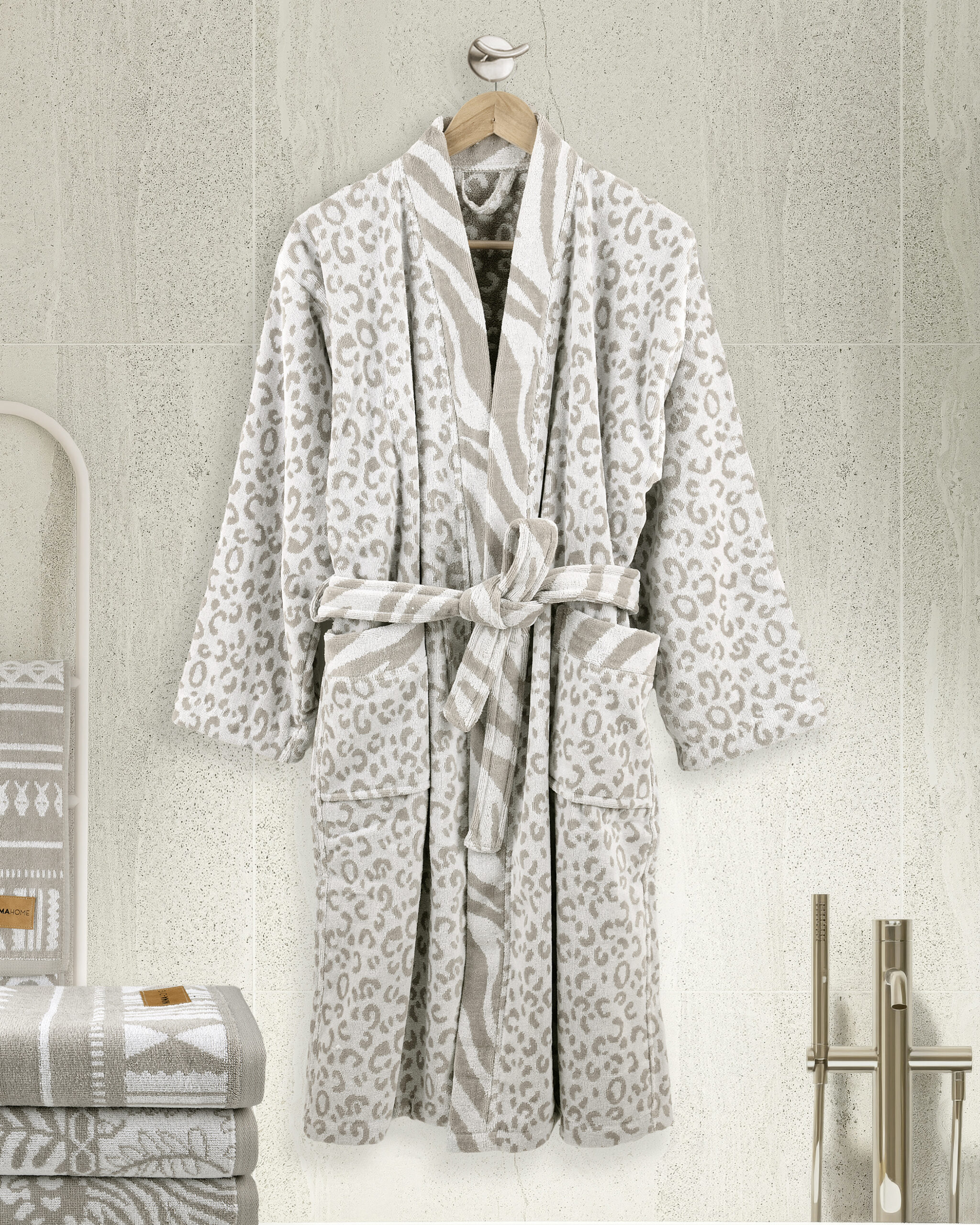 5206482199408-29.jpg Μπουρνούζι Safari - Large της Nima Home 100% Velour Cotton Yarn Dyed, Jacquard, 480gsm Large - Image 1