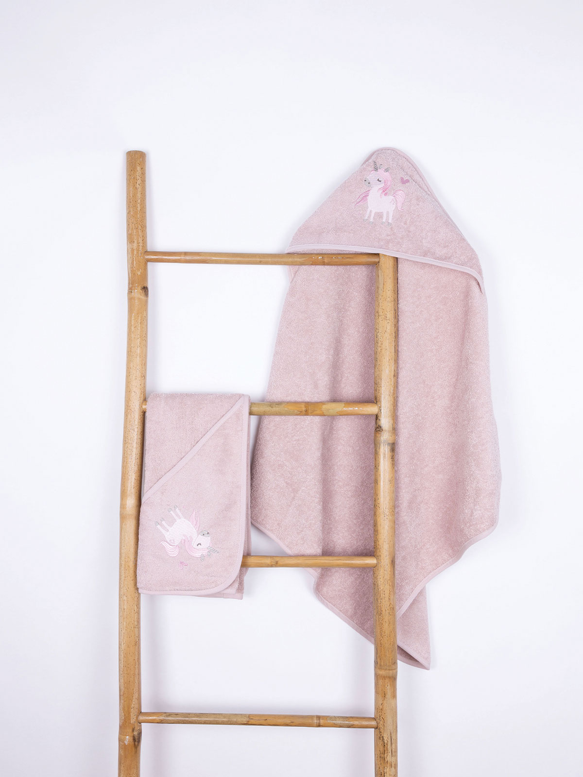 271-2-10.jpg Fluffy Κεντητή Κάπα Powder Unicorn 75x75 της SUNSHINEHOME - Image 1